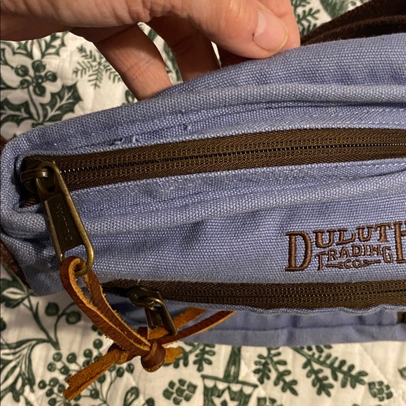 Duluth Trading Blue Crossbody Bag, minimal wear, clean inside. - Picture 11 of 11